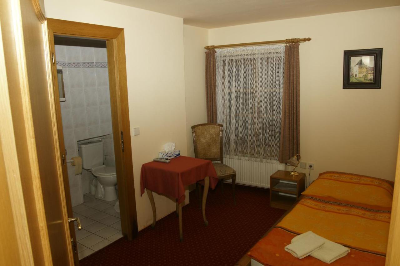 U Zlateho Andela Hotel 3*