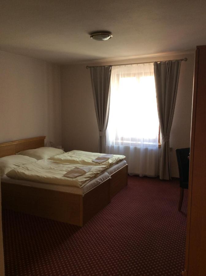 U Zlateho Andela Hotel 3*
